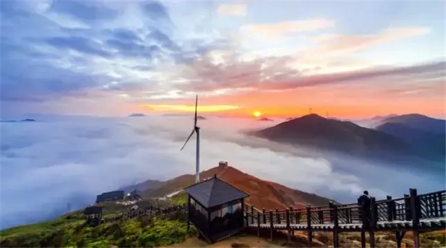 雲冰山．雲海奇觀
