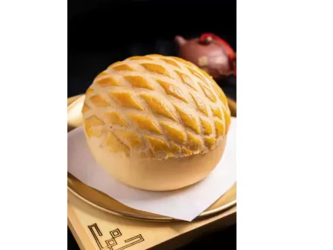 巨無霸神灣菠蘿包