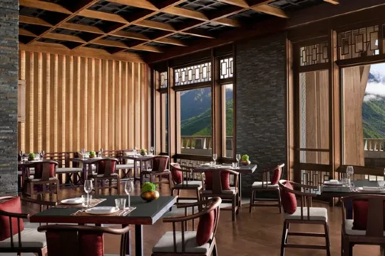 九寨溝日賽谷麗思卡爾頓隱世酒店_早餐餐廳