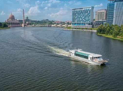 新加坡+馬來西亞6天玩樂團 【Gardens by the Bay濱海灣花園、Aquaria KLCC水族館、布城湖遊船體驗】 新加坡+馬來西亞6天玩樂團 【Gardens by the Bay濱海灣花園、Aquaria KLCC水族館、布城湖遊船體驗】