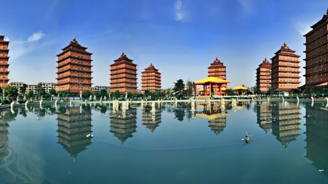 華西村
