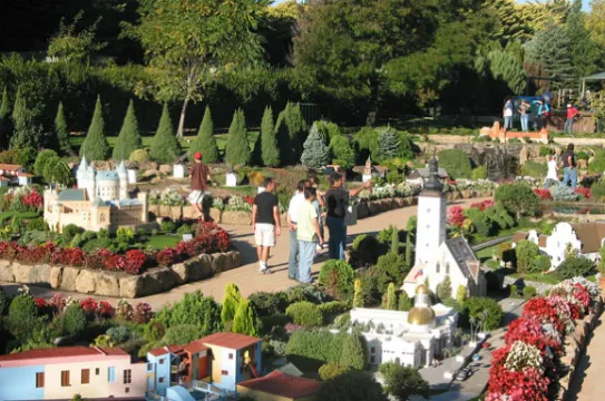 卡金頓格林小人國