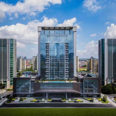 《2025年11月開業國際品牌中山皇冠假日酒店+直航船》【珍饈40隻花膠盛宴】【鄔老伯鮑魚撈起私房宴】【尋味中山懷舊菜】中山美食純玩2天團