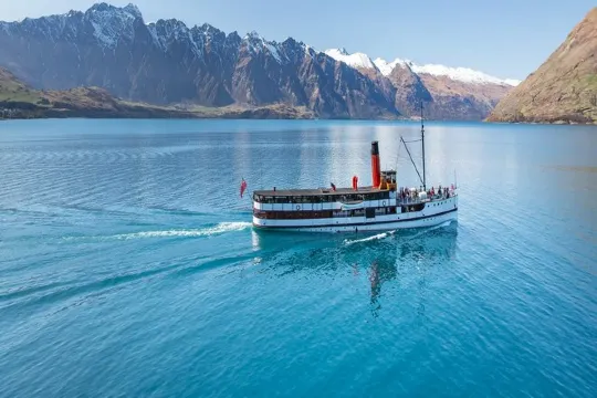 厄恩斯勞號百年蒸汽船