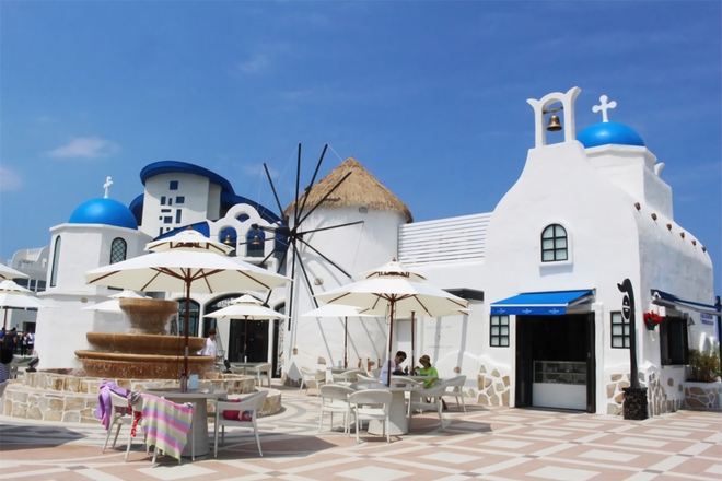 santorini square