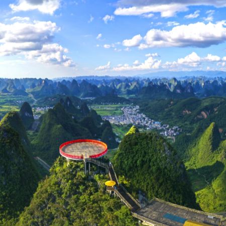 桂林、陽朔升級純玩4天高鐵團  遇龍河漫遊(乘電瓶車或自駕三輪車、隨團拍攝旅遊vlog)、陽朔如意峰(乘纜車往返)、灕江竹筏漂流、東漓古村、穿山、塔山公園(民族服飾拍照)、桂花公社(DIY桂花糕)