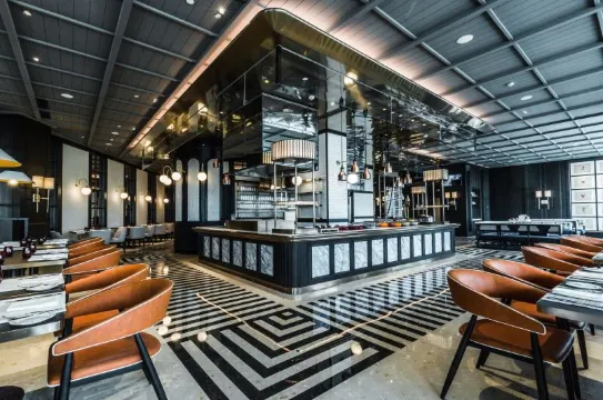 中山保利艾美酒店