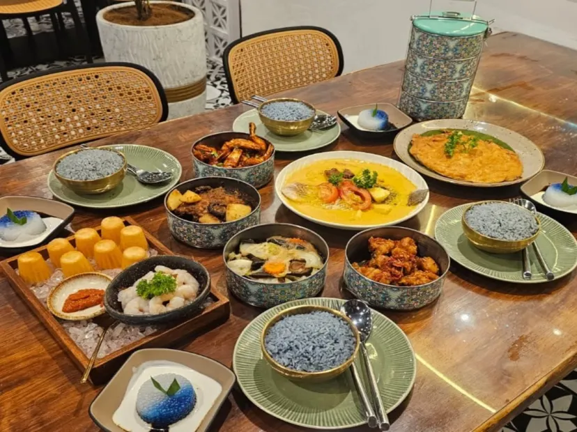 The Tingkat 河畔餐廳
