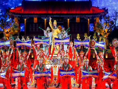 【5鑽】【香港直航運城】陝西、陝北、山西跨省深度8天升純之旅  《永安專屬迎賓儀式》華清宮、欣賞大型實景演出《長恨歌》、華山風景區、秦始皇兵馬俑、甘泉大峽谷、波浪谷、壺口瀑布、黨家村、楊家嶺革命舊址