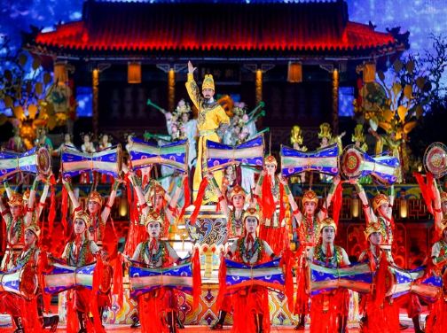 【5鑽】【香港直航運城】陝西、陝北、山西跨省深度8天升純之旅 《永安專屬迎賓儀式》華清宮、欣賞大型實景演出《長恨歌》、華山風景區、秦始皇兵馬俑、甘泉大峽谷、波浪谷、壺口瀑布、黨家村、楊家嶺革命舊址 【5鑽】【香港直航運城】陝西、陝北、山西跨省深度8天升純之旅 《永安專屬迎賓儀式》華清宮、欣賞大型實景演出《長恨歌》、華山風景區、秦始皇兵馬俑、甘泉大峽谷、波浪谷、壺口瀑布、黨家村、楊家嶺革命舊址