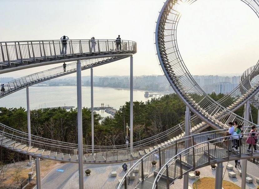 環湖公園Space Walk