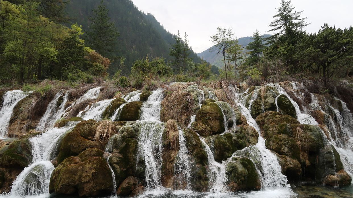 九寨溝雙龍瀑布