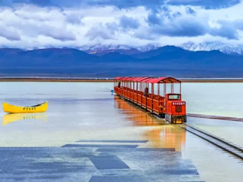 茶卡鹽湖