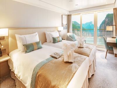 【5鑽】同行優惠~永安賞楓專船《世紀榮耀號~2樓江景露台房》醉美紅葉‧壯麗三峽‧遨遊長江三峽8天之旅【🍁獨家專船遨遊長江、親身體驗五級船閘、漫山紅葉畫卷🍁】三峽大壩、葛洲壩、神女溪、白帝城、黃鶴樓