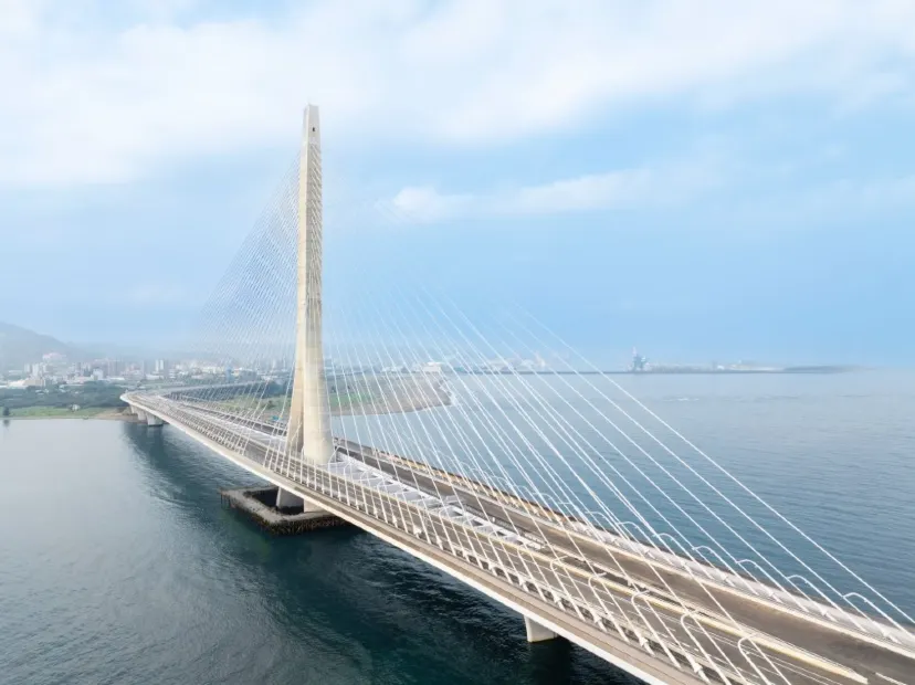 淡江大橋