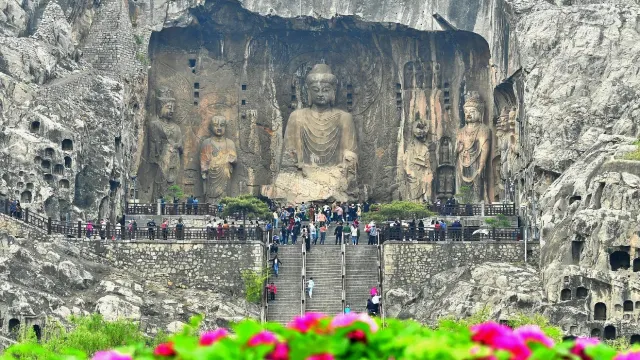 龍門石窟