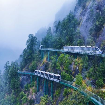 秋遊江西~大覺山、撫州、南昌  賞秋品蟹4天純玩高鐵團  大覺山(包往返索道及山頂懸崖動車)、三翁花園水杉林、鳳凰溝賞格桑花/銀杏紅楓、艾溪湖濕地公園觀候鳥/賞銀杏、安義古村、萬壽宮歷史文化街區