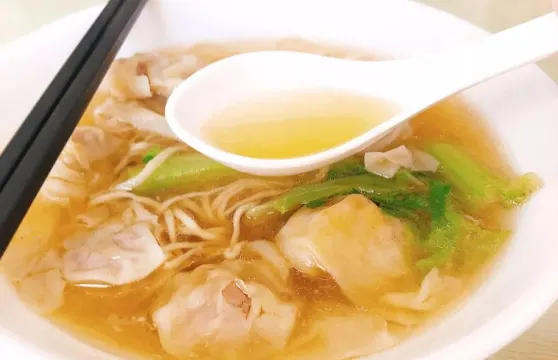 傳統全蛋鮮蝦雲吞麵