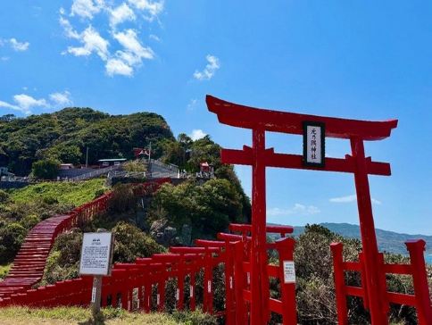 北九州、福岡 山口縣 秋日賞景5天溫泉之旅   元乃隅神社(123個朱紅色鳥居隧道)、日本最大鐘乳洞之一」秋芳洞/秋吉台の草紅葉、九州鐵道紀念館