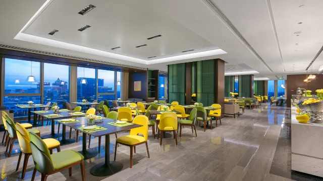 中山希爾頓歡朋酒店