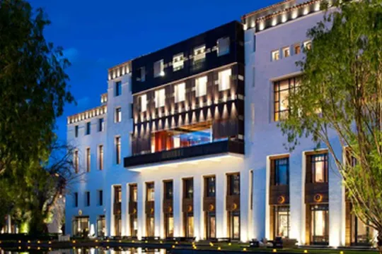 拉薩瑞吉度假酒店