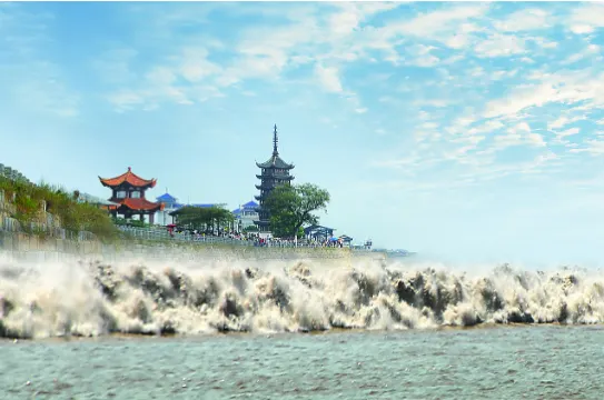 海寧錢塘江觀潮