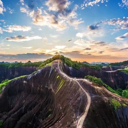 郴州3天團·《高鐵+山水風光遊》國家4A級風景區「高椅嶺旅遊區」被譽為“南方的呼倫貝爾”「仰天湖大草原」郴州美景純玩3天團