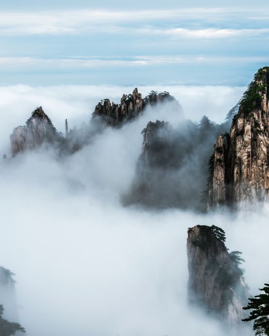 黃山之巔‧江南韻 (杭州、黃山、宏村、千島湖)6天團 《世界自然與文化雙遺產》黃山、青山湖水上森林~千畝杉樹林、《世界自然遺產》西湖風景區、千島湖(登上3個島+飲咖啡賞夕陽)、徽州古城、宏村