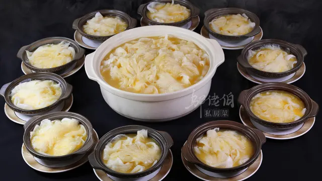 68兩濃湯雞煲翅