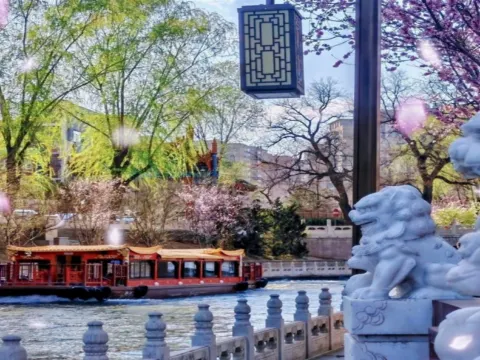 乘皇家御河慈禧水道遊船前往頤和園