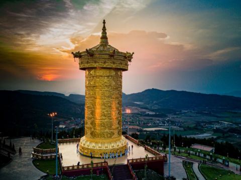 Samten Hills桑藤山~世界上最大的轉經輪