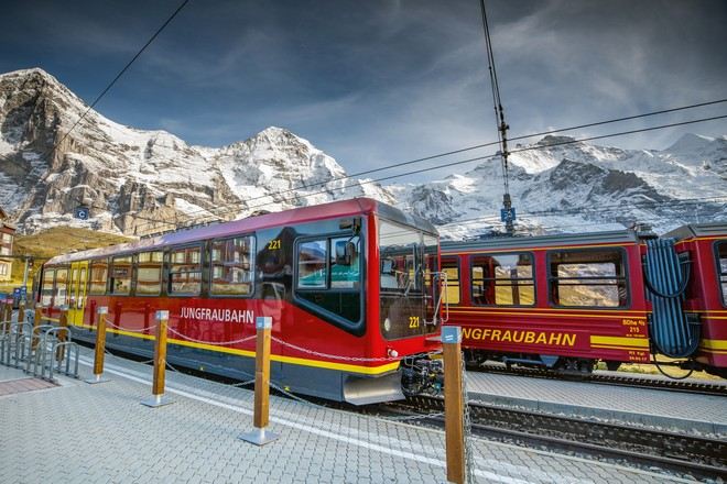 少女峰齒軌火車