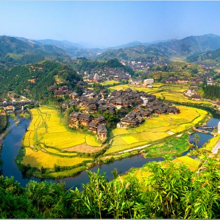 桂林、陽朔、三江升級純玩5天高鐵團  象鼻山、布尼花海梯田加烏瀑布、如意峰、遇龍河～竹筏漂流、桂海晴嵐、仙人山景區、布央茶廠、程陽八寨景區、白面紅瑤族景區、東西巷、逍遙樓、三江月亮街