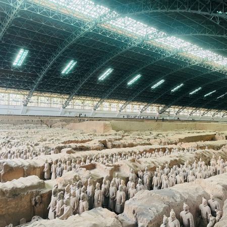 【5鑽】 【國泰航空】 探秘三大古都深度游（洛陽、西安、鄭州）6天升純團   中國五嶽之一~華山、秦始皇兵馬俑、大唐不夜城、少林寺、武術表演、龍門石窟、應天門、陝州~地坑院、迎仙閣、文廟、商城遺址