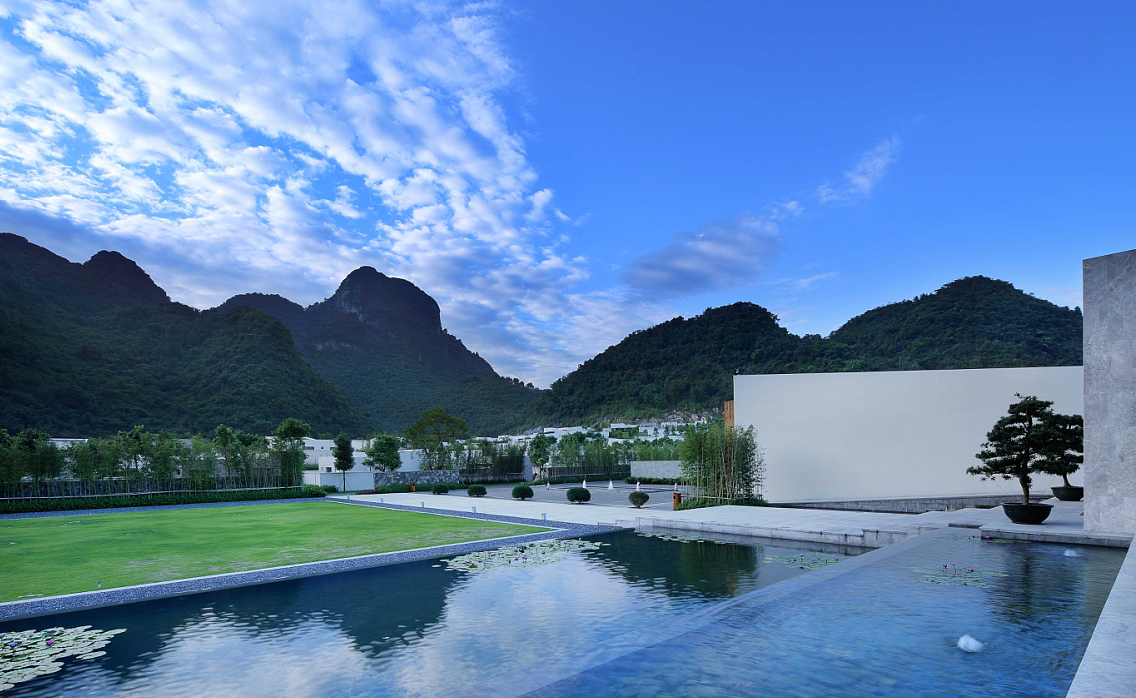 倚巒風呂別墅度假酒店