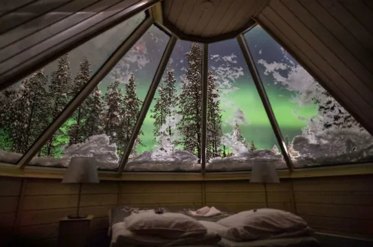 Glass-Roof Aurora Cabins 2