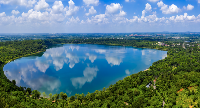 湖光岩火山風景區