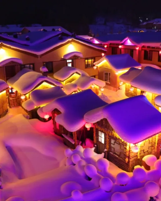哈爾濱8天團·【東北浪漫雪景+溫泉】童話雪世界~雪鄉、關東第一名山~長白山(北坡、溫泉)、馬拉爬犁穿越白樺林、雪地長龍、冰雪十里畫廊雪松奇觀、潑水成冰、伏爾加莊園、冰雪大世界、朝鮮民族村、東北虎林園 8天純玩之旅