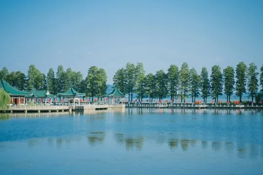 東湖聽濤風景區