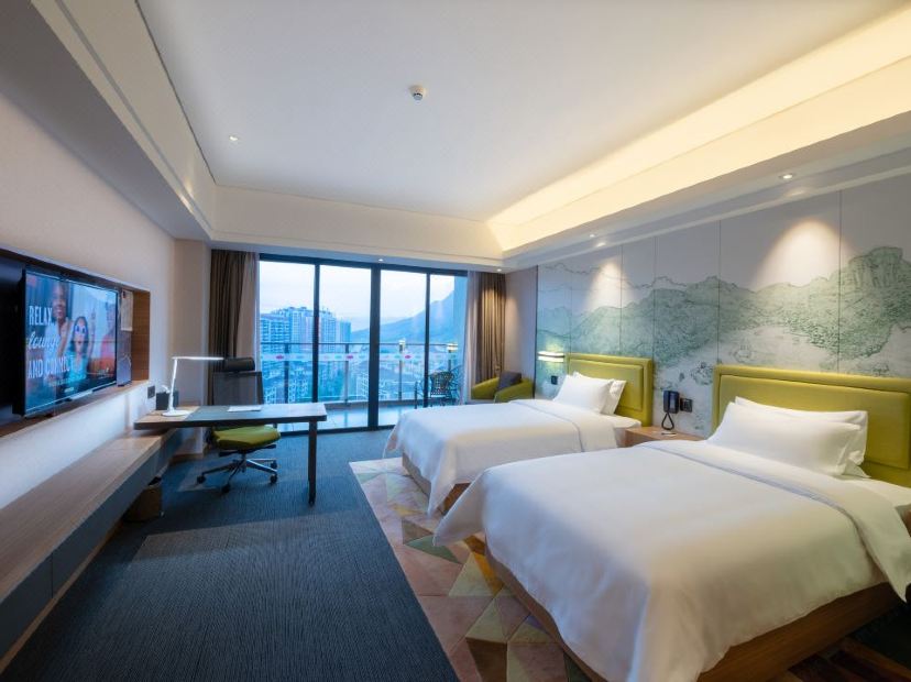 清遠清新希爾頓歡朋酒店