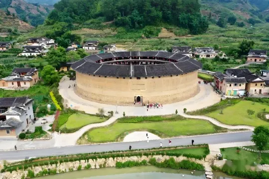 華安大地土樓群