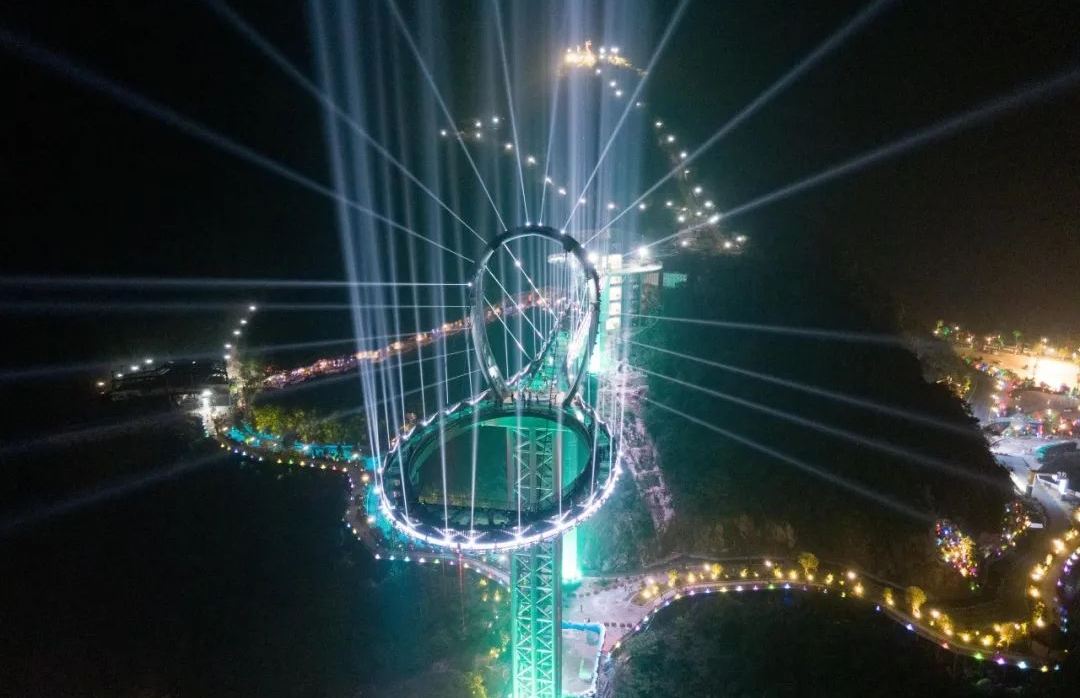 清遠黃騰峽燈光Show