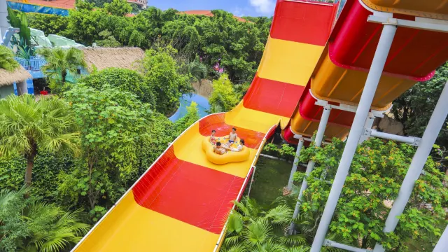 恐龍主題水上樂園