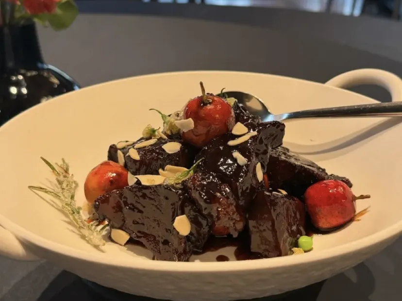 招牌紅燒牛肩肉