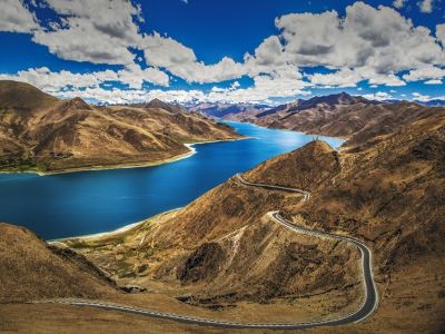 【香港至拉薩往返8天團(需經停成都)】前藏(拉薩、布達拉宮、大昭寺、羅布林卡、藏族生活體驗)、後藏(羊卓雍措、日喀則、扎什倫布寺、卡若拉冰川)、山南(桑耶寺、雍布拉康) 【香港至拉薩往返8天團(需經停成都)】前藏(拉薩、布達拉宮、大昭寺、羅布林卡、藏族生活體驗)、後藏(羊卓雍措、日喀則、扎什倫布寺、卡若拉冰川)、山南(桑耶寺、雍布拉康)