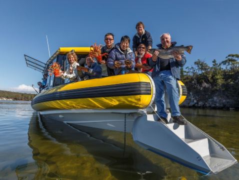 【尊享澳航貴賓室】【🦞Chill住食海鮮】塔斯曼尼亞、墨爾本 擁抱大自然Chill歎佳餚8天之旅  - 「全球十大絕美海灘之一」酒杯灣/1,271米威靈頓山俯瞰荷伯特市景/試食太平洋生蠔（每人六隻）