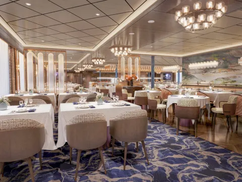 船上全程VIP餐廳用餐