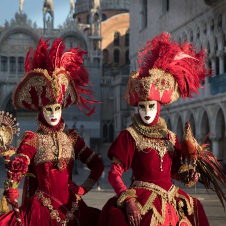 【4鑽】意大利【威尼斯嘉年華(面具節)狂歡慶典】拿坡里、龐貝古城、羅馬、天空之城～白露里治奧、面具工作坊體驗、佛羅倫斯、比薩、世界文化遺產～五漁村、威尼斯、帕瑪、米蘭10天團【稅項全包】