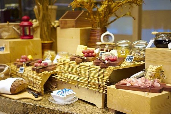 國際品牌五星標準豐富海鮮自助餐