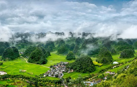 西萬峰林
